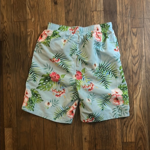 GUESS Tropical Floral Swim Shorts - Picture 3 of 3